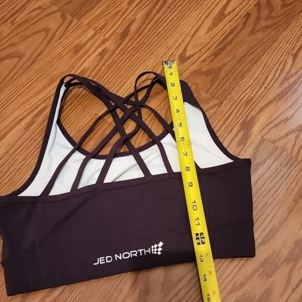 Jed north sports bra lg NWOT‎